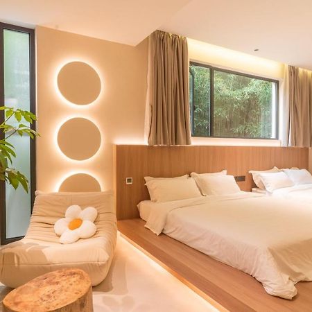 Nuan Nuan Inn Deqing Екстер'єр фото